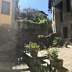 梅尔兹贾迪尼迪别墅i公寓式酒店 *