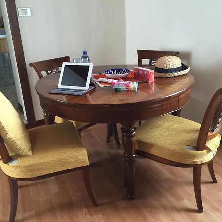 Apartment I Giardini Di Melzi