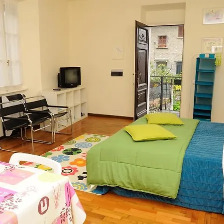 I Giardini Di Melzi Apartment *